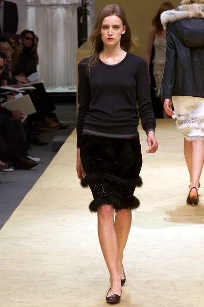 Look 48
